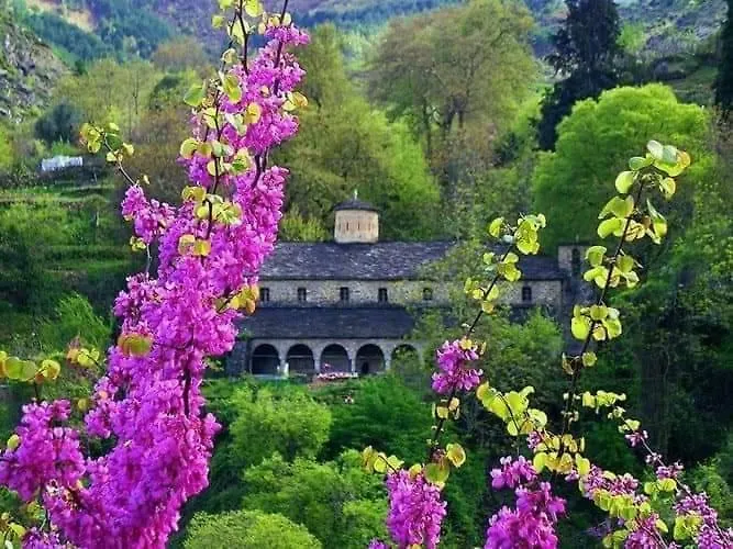 Eagle House Villa Permet 0*,  Albania